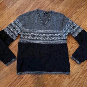 GAP gray two tone V neck FAIRISLE pattern sweater, XL